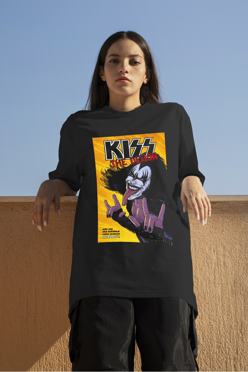 Remera: Kiss The Demon Memoestampados