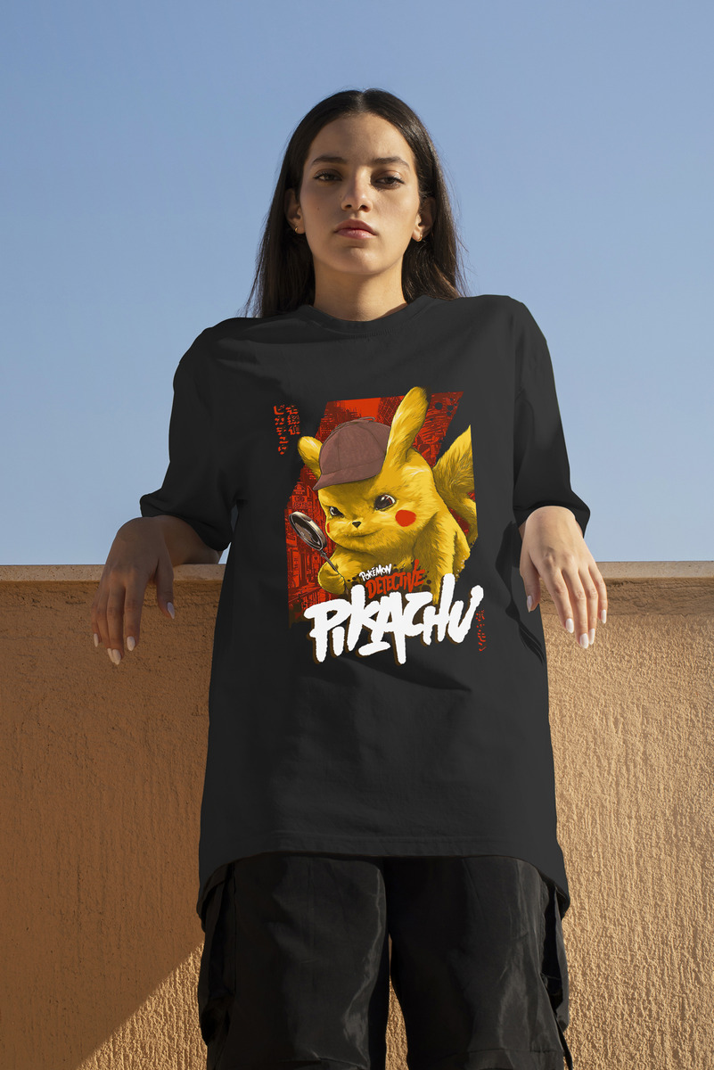 Remera: Pikachu Detective Memoestampados
