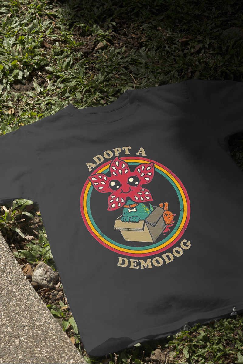 Remera: Adopta A Demodog Memoestampados - Imagen 3