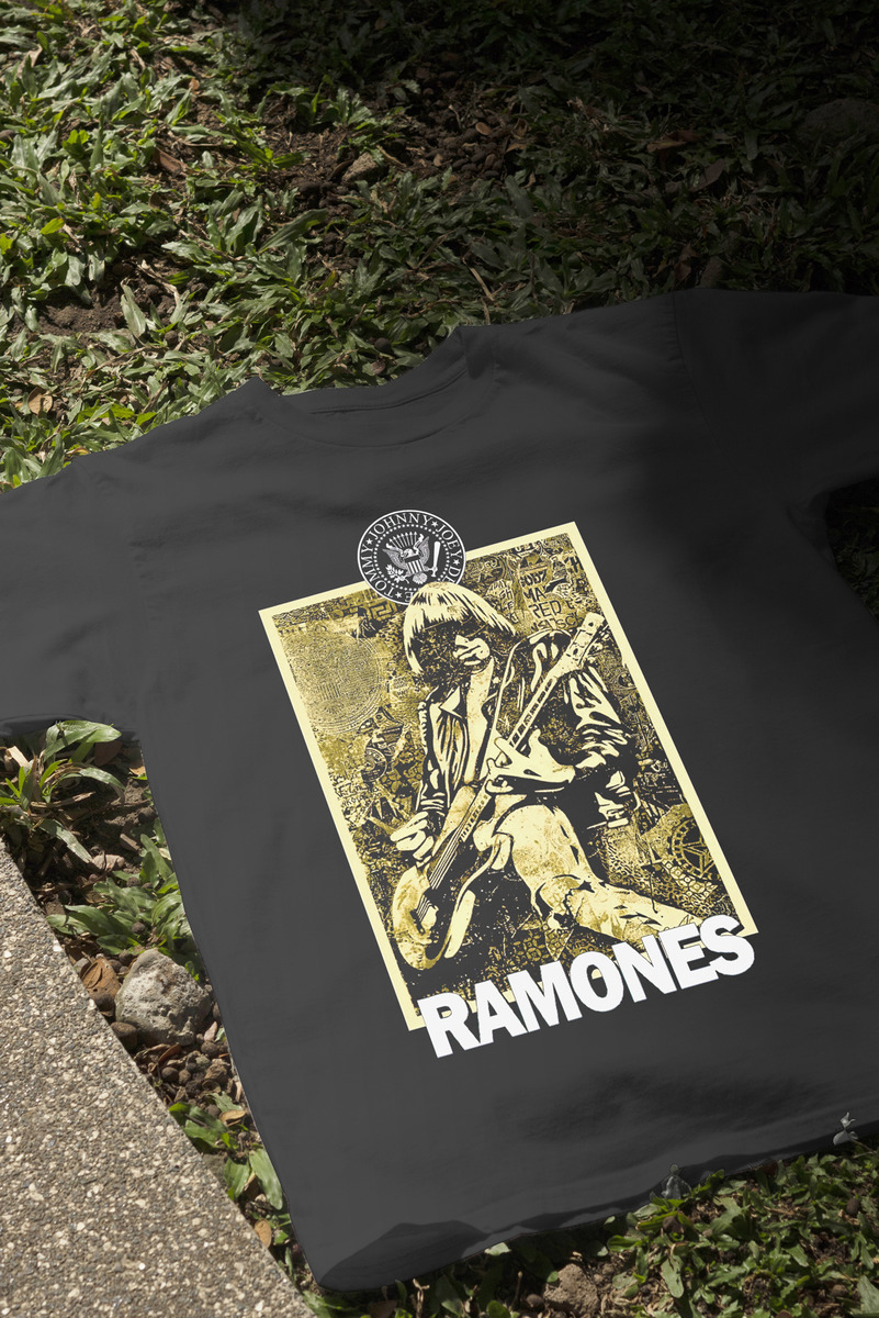 Remera: Johnny Ramones Memoestampados - Imagen 5