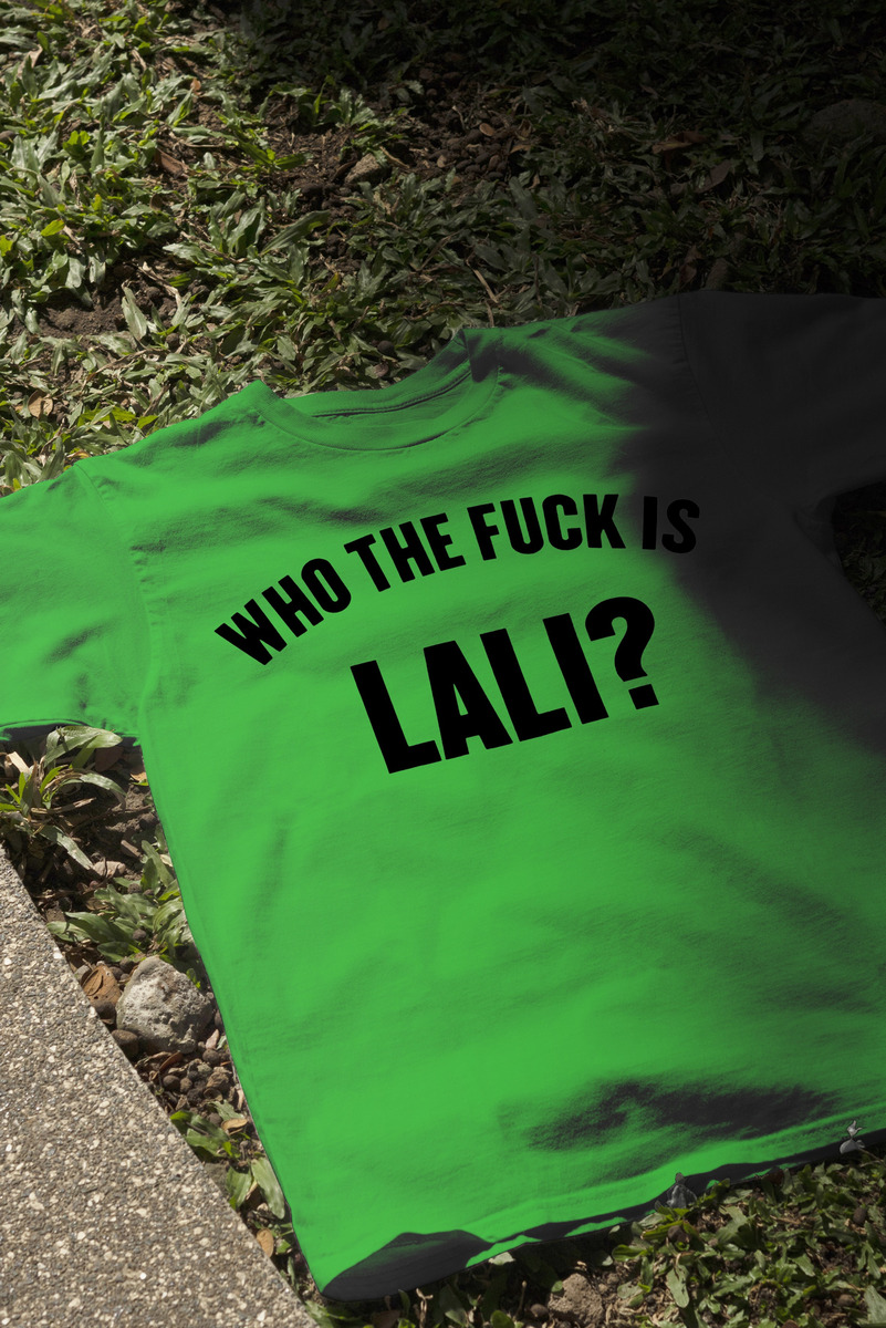 Remera: Who The Fxxk Is Lali 01 Memoestampados - Imagen 36