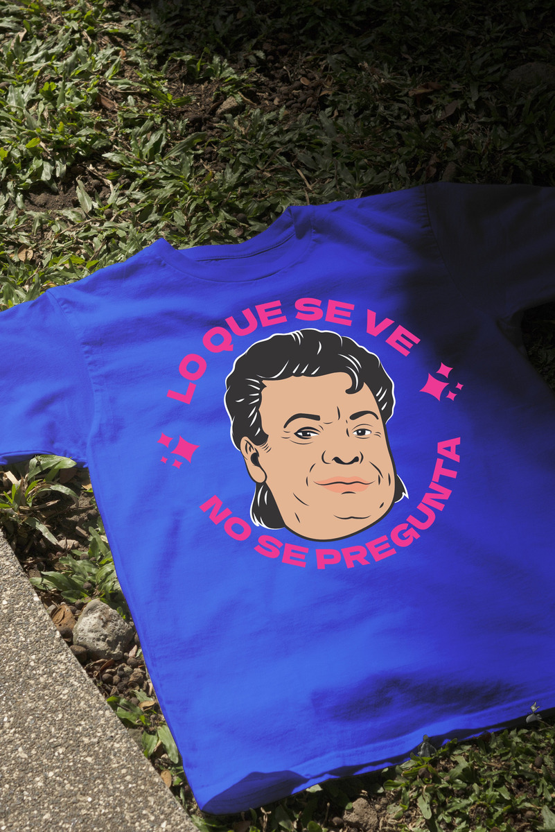 Remera: Lo Que Se Ve No Se Pregunta Memoestampados - Imagen 9
