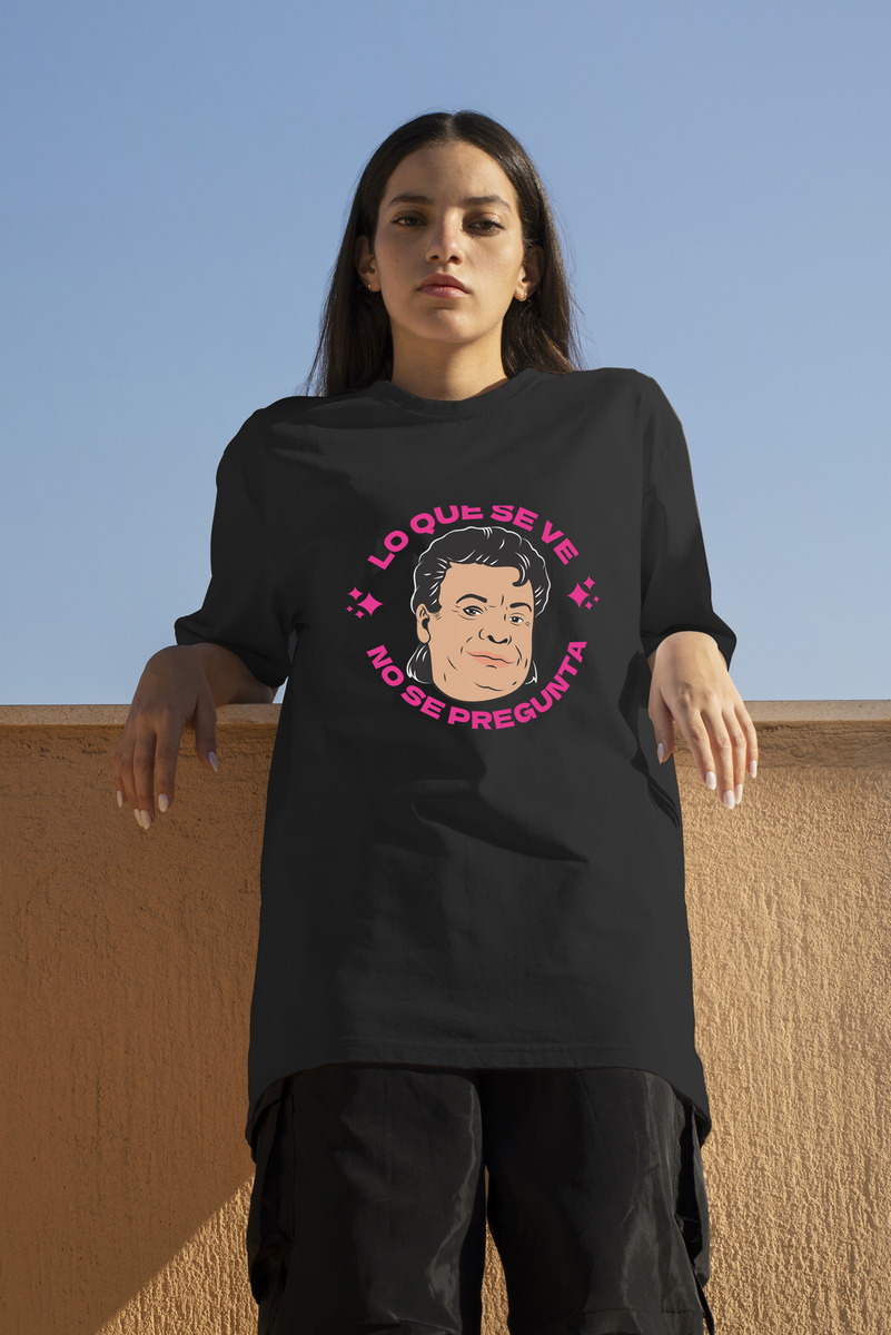 Remera: Lo Que Se Ve No Se Pregunta Memoestampados - Imagen 2