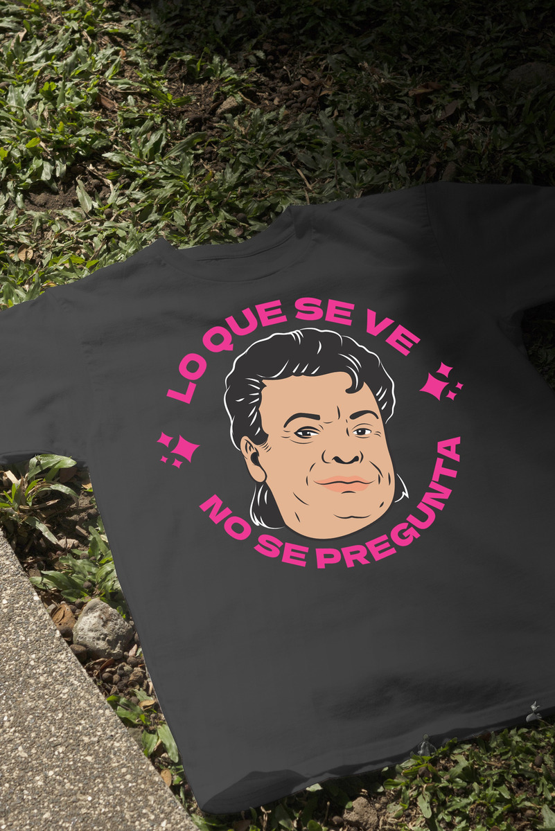 Remera: Lo Que Se Ve No Se Pregunta Memoestampados - Imagen 3
