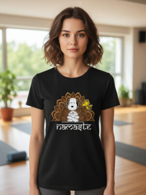 Remera: Snoopy Namaste Memoestampados