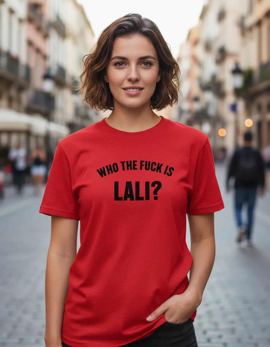 Remera: Who The Fxxk Is Lali 01 Memoestampados - Imagen 27