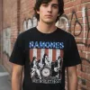 D_632256-MLU97122938353_112025-O.jpg Remera: Ramones Hey Ho Let´s Go Memoestampados