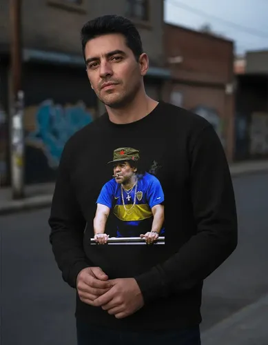 D_708317-MLU96405605055_102025-O.jpg Buzo Maradona Boca Memoestampados