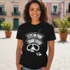 D_764277-MLU93928720285_102025-O.jpg Remera La Vela Puerca Festejar Para Sobrevivir Memoestampado