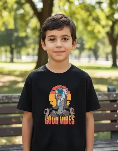 D_838946-MLU99264495166_112025-O.jpg Remera: Good Vibes Rey Leon Memoestampados