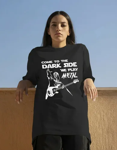 Remera: Dark Side We Play Metal Memoestampados